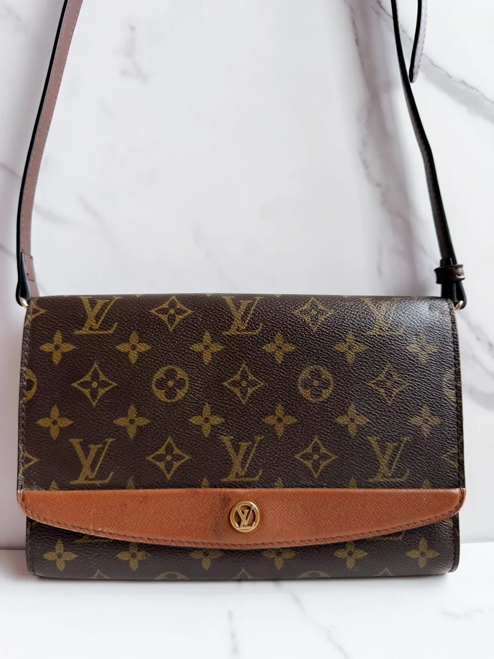 Louis Vuitton Monogram Bordeaux crossbody 🤎 - Picture 2 of 14